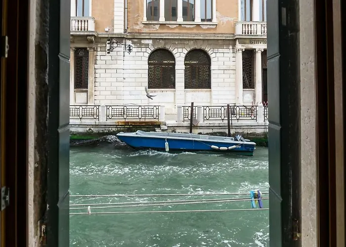 Appartamento La Gondola - Beautiful Canal View *